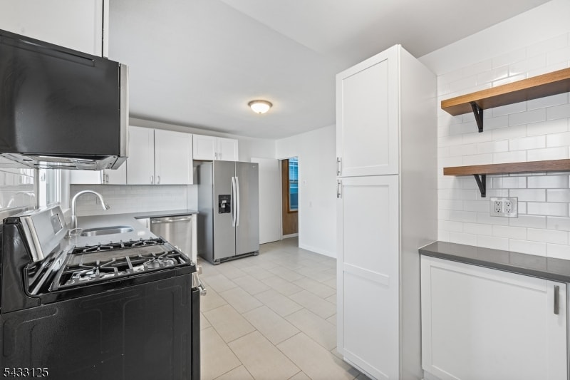 416 Belgrove Dr image 11