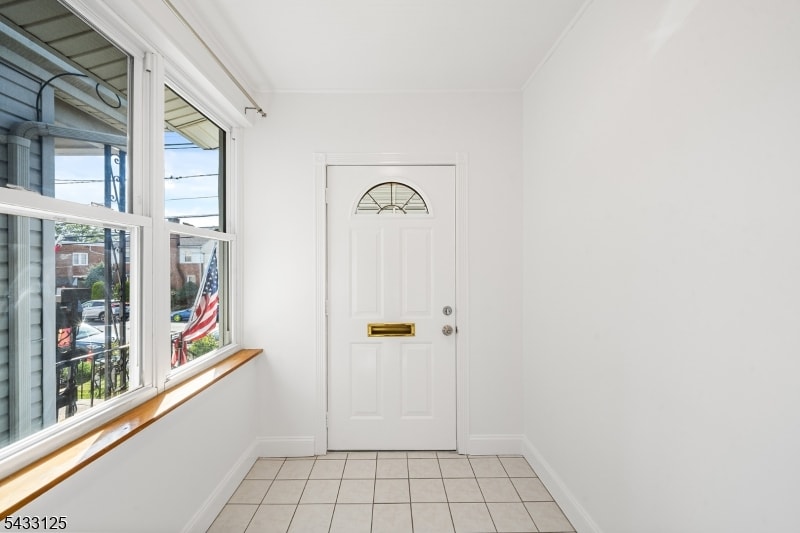 416 Belgrove Dr image 2