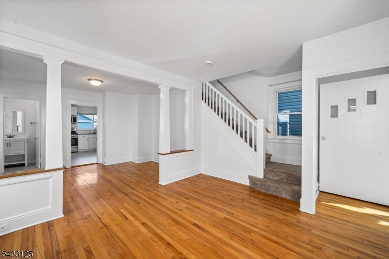 416 Belgrove Dr image 5