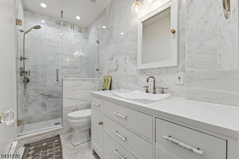 260 5th St image 20