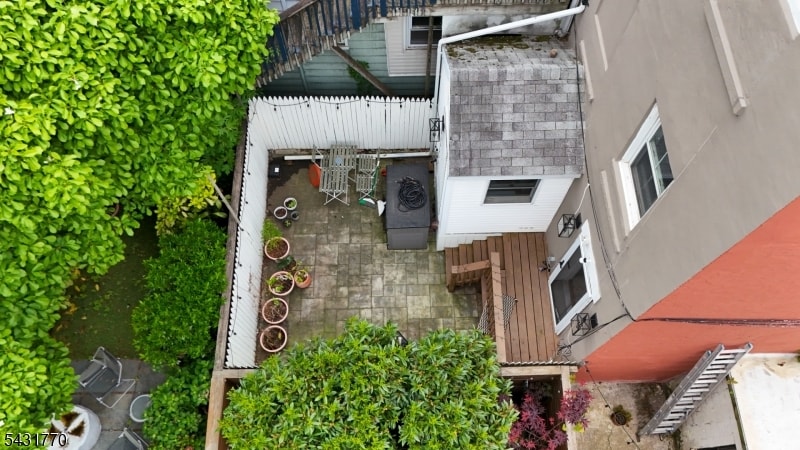 260 5th St image 30