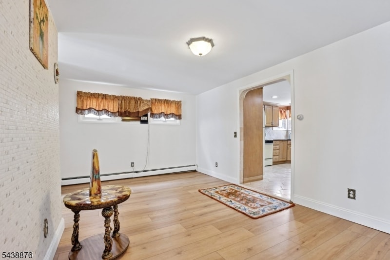18 Patterson St image 12