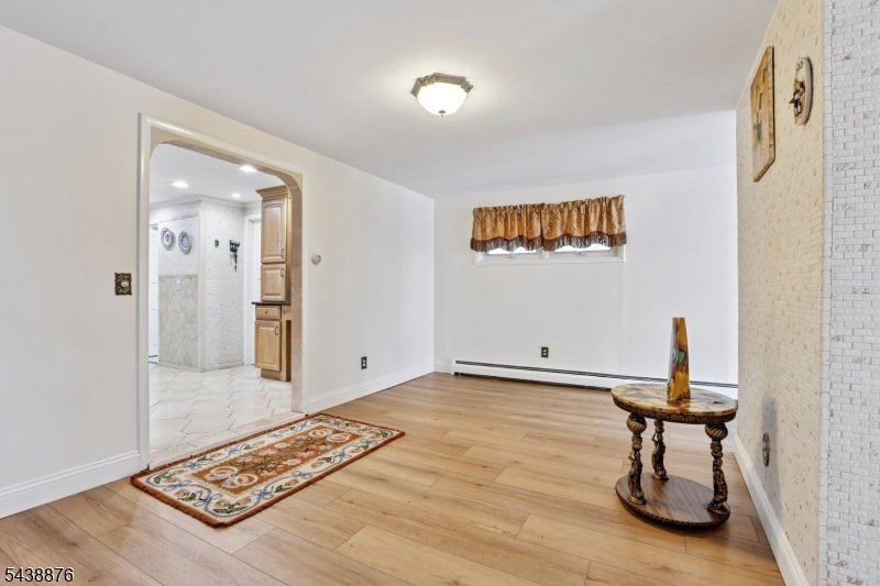 18 Patterson St image 16