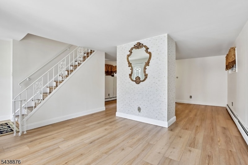 18 Patterson St image 2