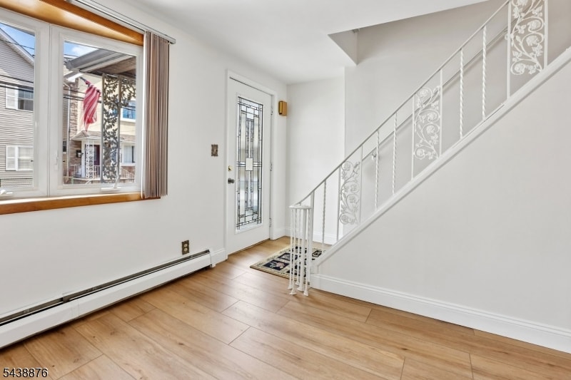 18 Patterson St image 8