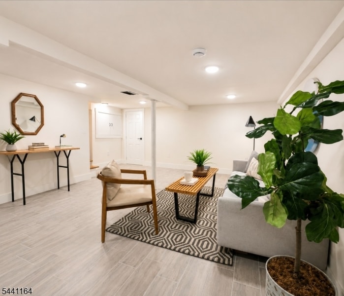 7 Pierce Ave image 12